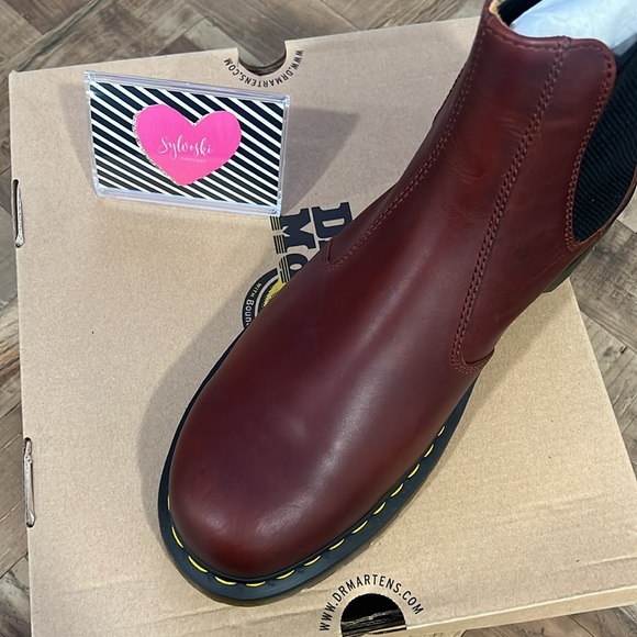 ?DR MARTENS 2976 Classico Leather Chelsea Boots NWT main image 13